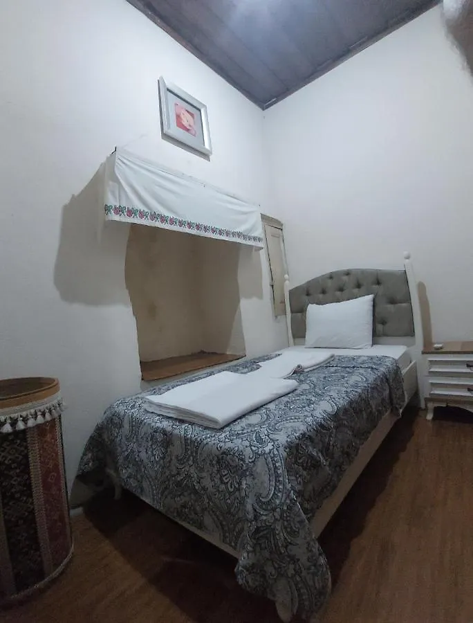 Lily Town Hotel Antalya Hostel